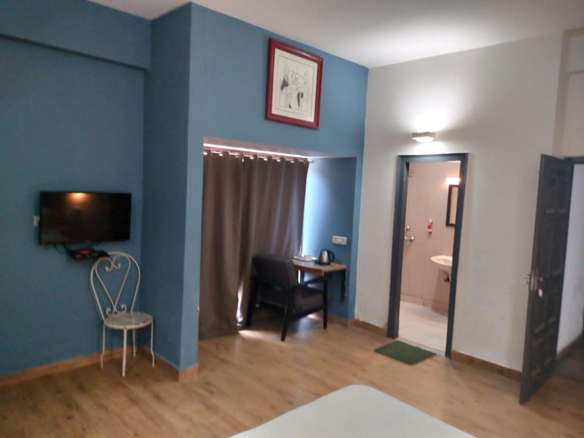Divine Inn Couple Friendly Hotel Near Sector 51 Metro Station Noida Zewnętrze zdjęcie
