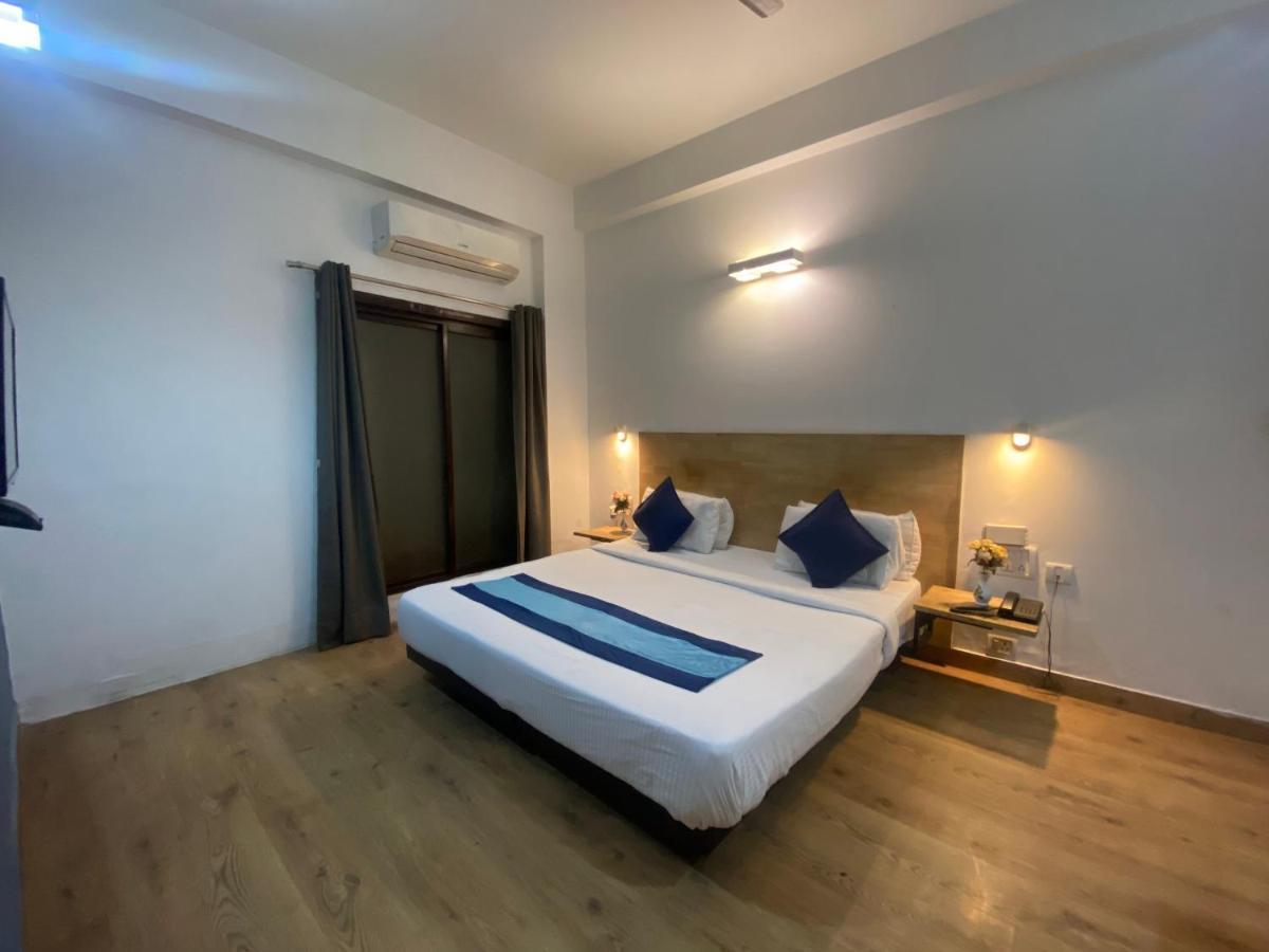 Divine Inn Couple Friendly Hotel Near Sector 51 Metro Station Noida Zewnętrze zdjęcie
