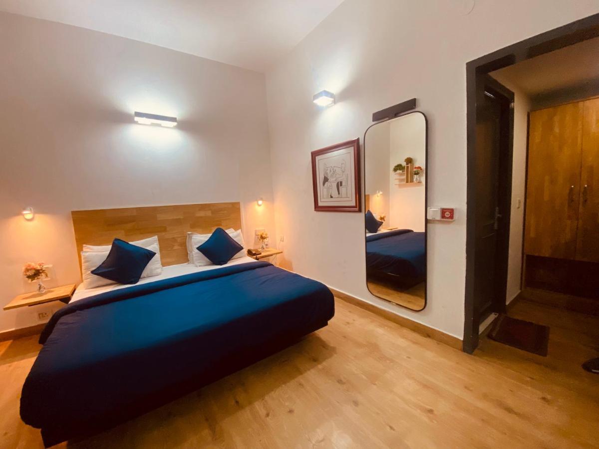 Divine Inn Couple Friendly Hotel Near Sector 51 Metro Station Noida Zewnętrze zdjęcie