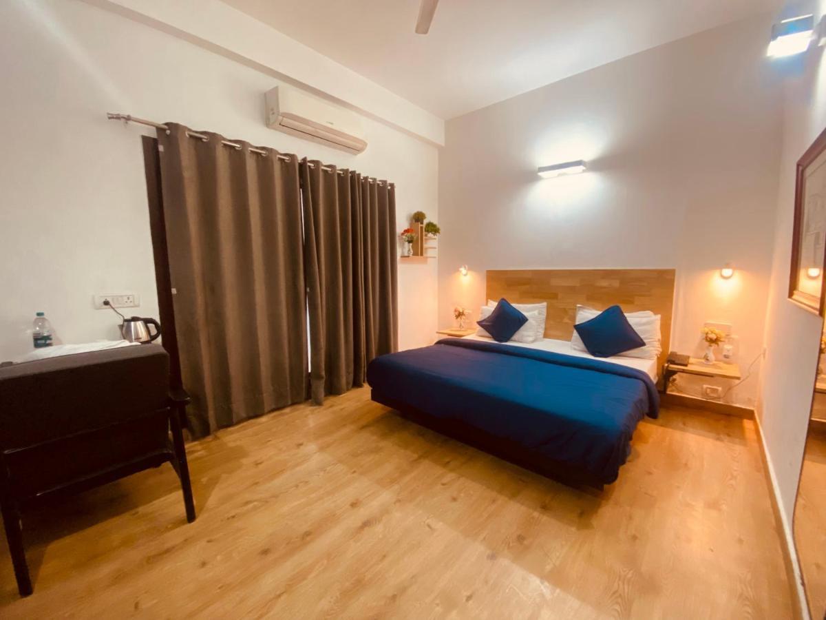 Divine Inn Couple Friendly Hotel Near Sector 51 Metro Station Noida Zewnętrze zdjęcie