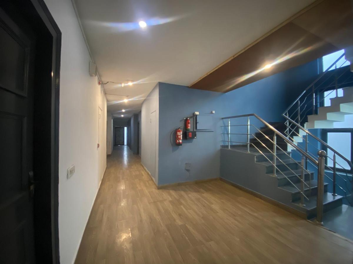Divine Inn Couple Friendly Hotel Near Sector 51 Metro Station Noida Zewnętrze zdjęcie