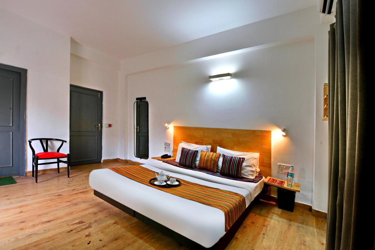 Divine Inn Couple Friendly Hotel Near Sector 51 Metro Station Noida Zewnętrze zdjęcie