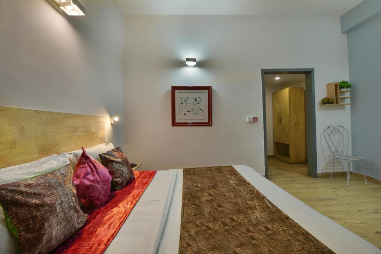 Divine Inn Couple Friendly Hotel Near Sector 51 Metro Station Noida Zewnętrze zdjęcie