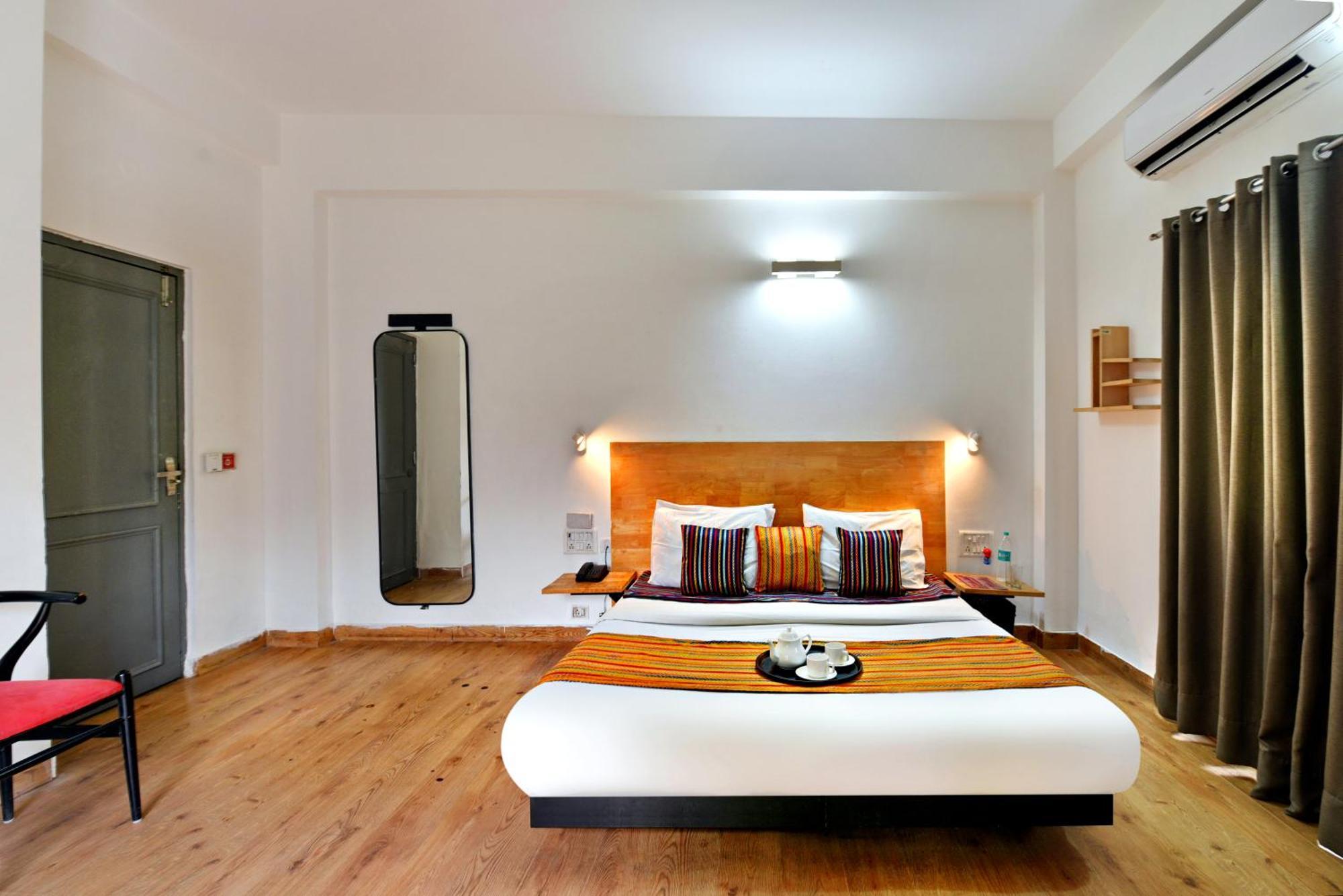 Divine Inn Couple Friendly Hotel Near Sector 51 Metro Station Noida Zewnętrze zdjęcie