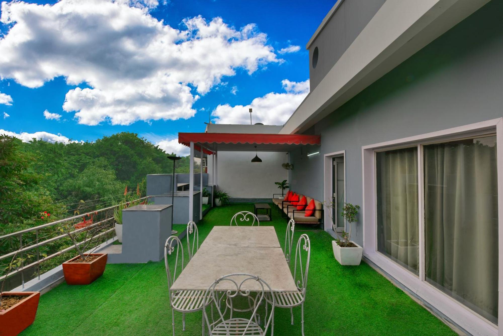 Divine Inn Couple Friendly Hotel Near Sector 51 Metro Station Noida Zewnętrze zdjęcie